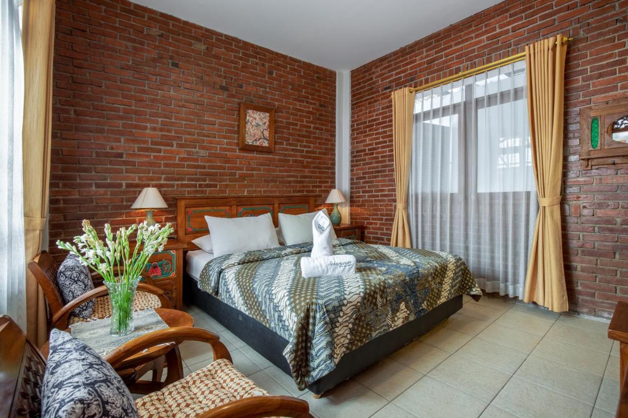 Sekararum Butik Syariah Guesthouse バンドゥン エクステリア 写真