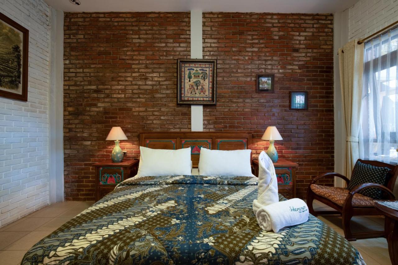 Sekararum Butik Syariah Guesthouse バンドゥン エクステリア 写真