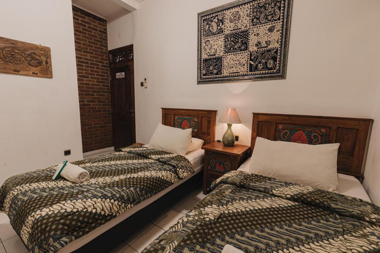 Sekararum Butik Syariah Guesthouse バンドゥン エクステリア 写真